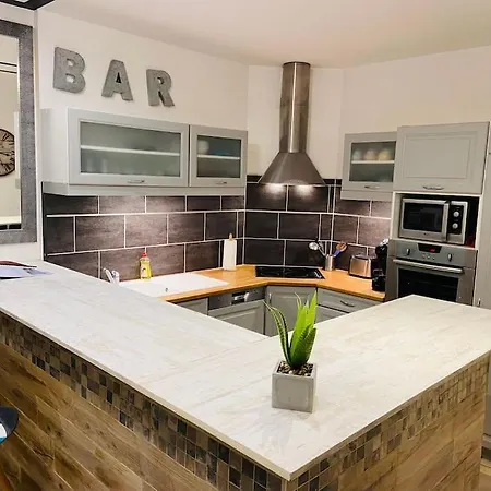 Apartament Centre & Garage Privatif *